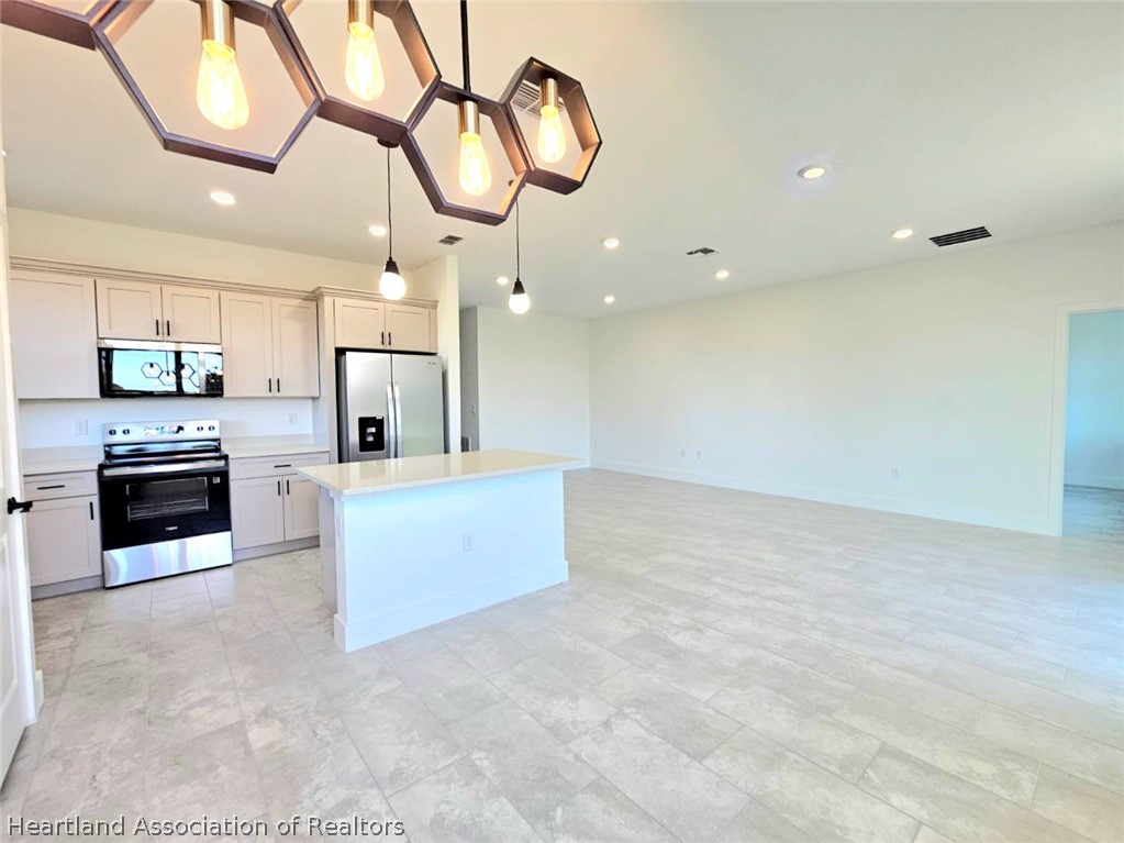 7324 Rolling Hills Road Sebring, FL 33876 - Photo 14 of 23