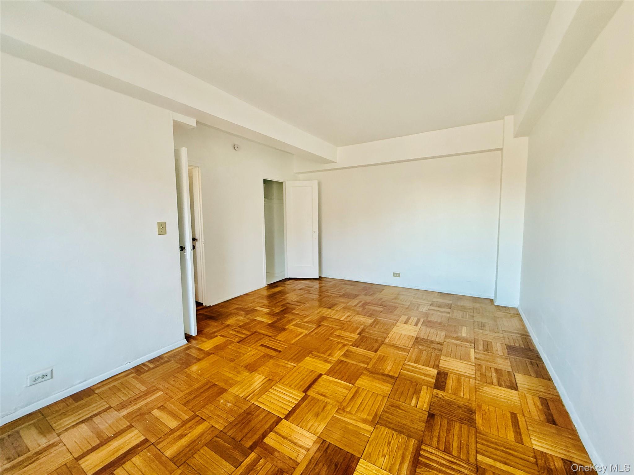 1562 Unionport Road, Unit 6G Bronx, NY 10462 - Photo 12 of 12