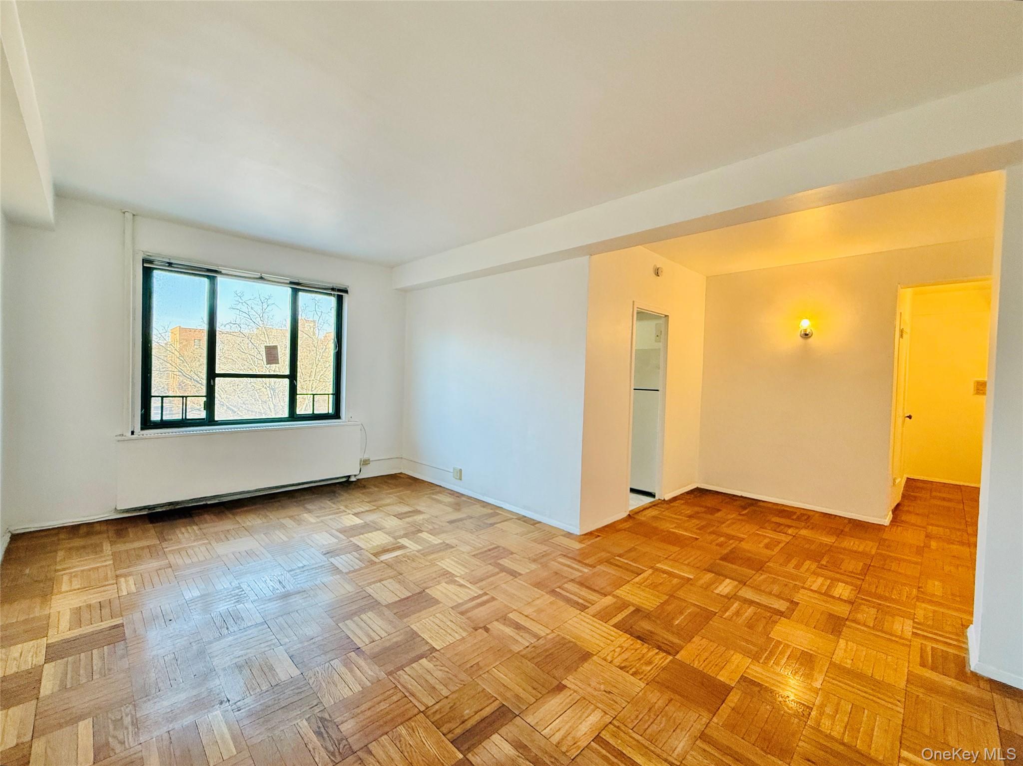 1562 Unionport Road, Unit 6G Bronx, NY 10462 - Photo 7 of 12