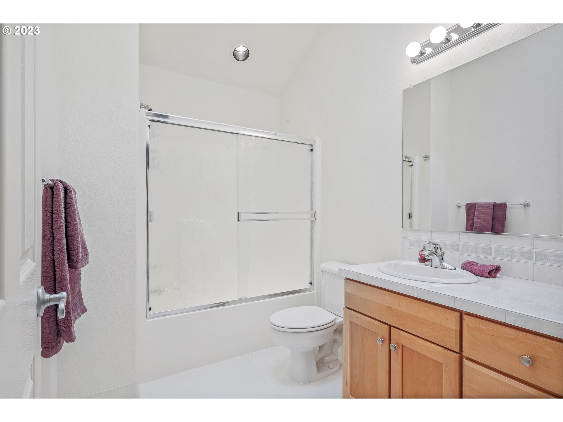 9506 Southwest Commons Court Portland, OR 97225 - Photo 17 of 21 Gallery Image 17