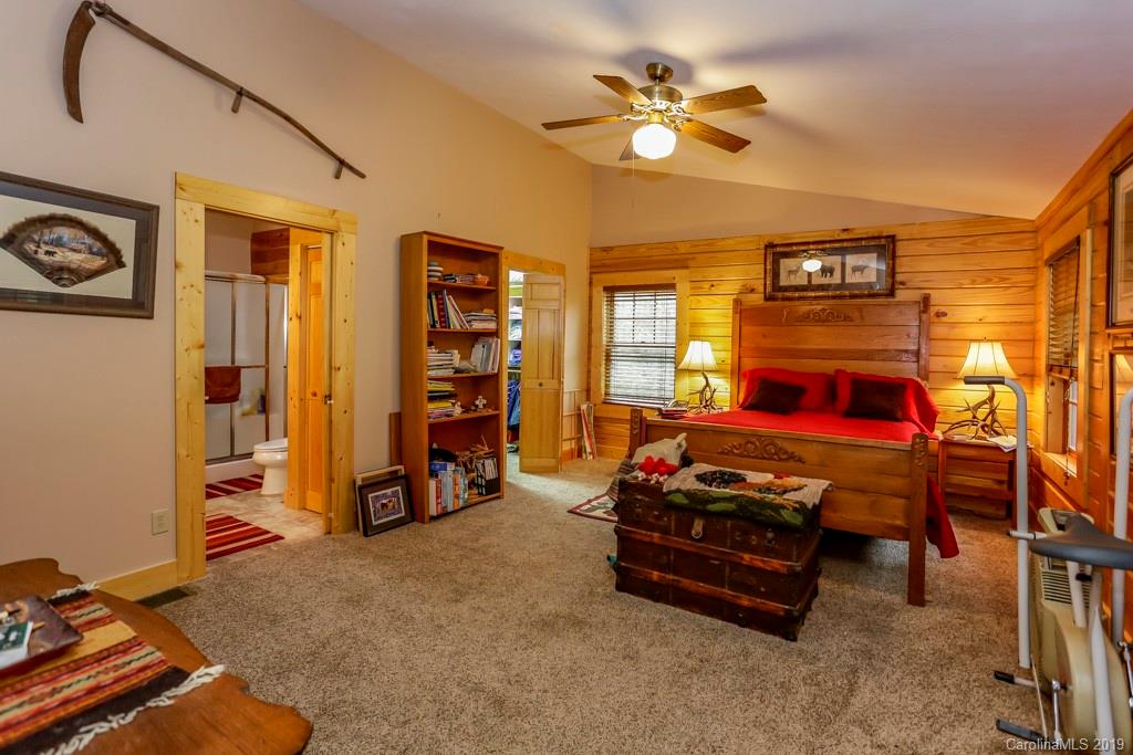 8431 Howard Gap Road Saluda, NC 28773 - Photo 16 of 25 Gallery Image 16