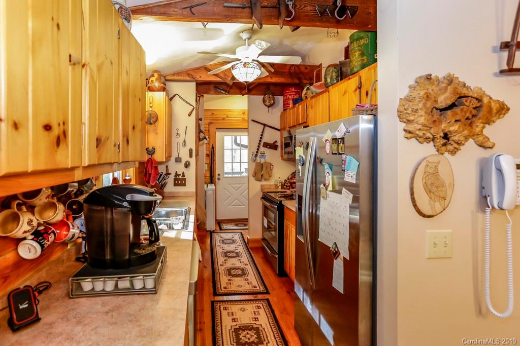 8431 Howard Gap Road Saluda, NC 28773 - Photo 10 of 25 Gallery Image 10