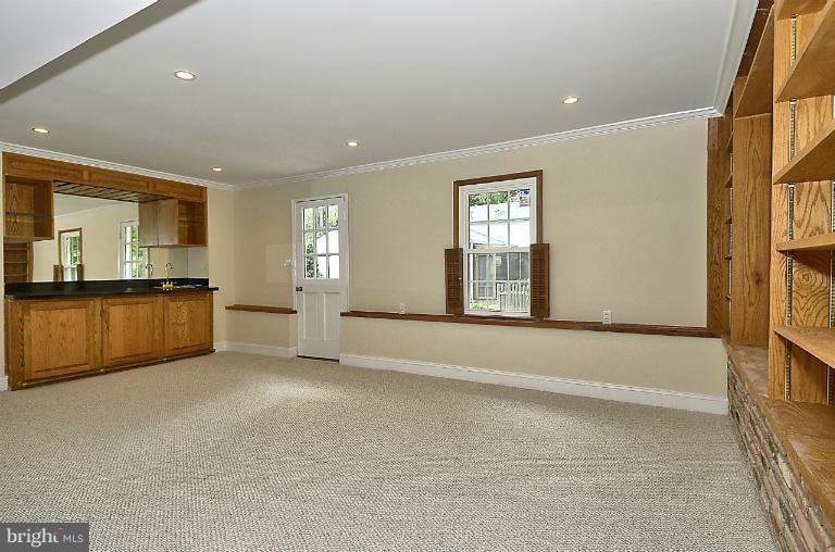 13000 Raintree Terrace Silver Spring, MD 20904 - Photo 19 of 26 Family Room