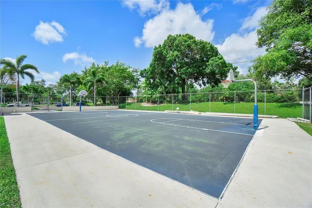 $319,000 | 4300 Northwest 30th Street, Unit 141, Coconut Creek, FL 33066