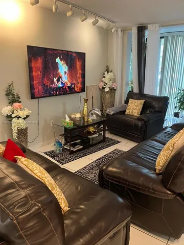 $319,000 | 4300 Northwest 30th Street, Unit 141, Coconut Creek, FL 33066