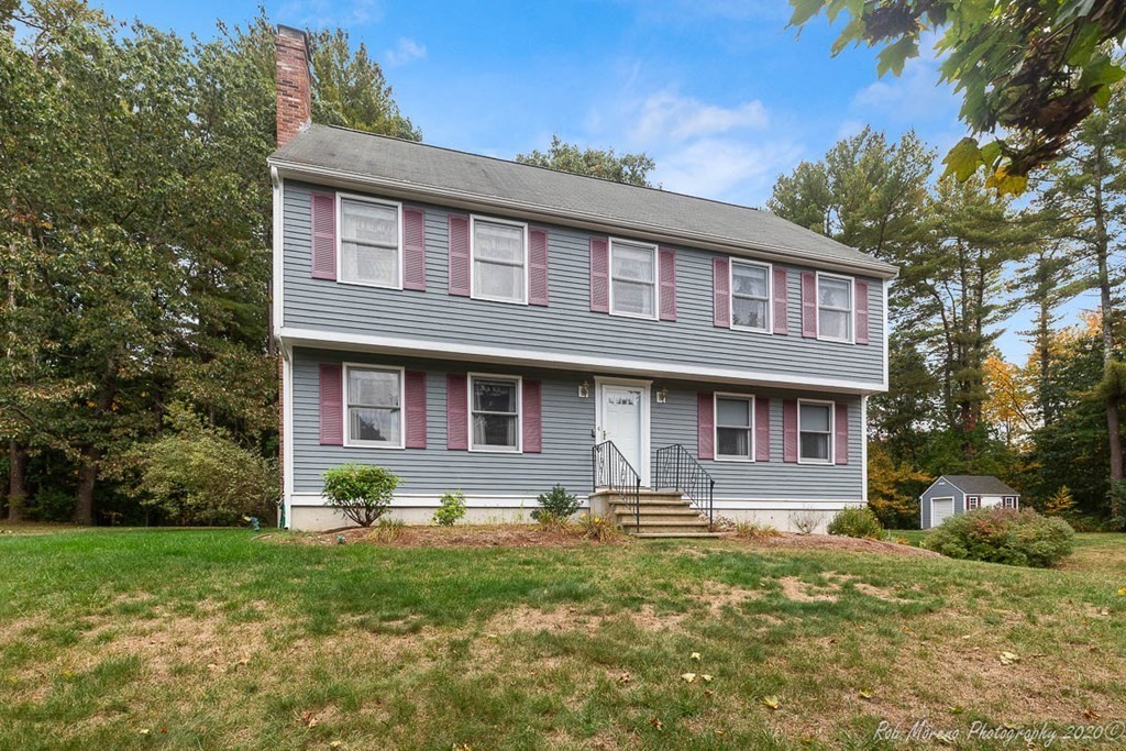 4 Sawmill Way Georgetown, MA 01833 - Photo 1 of 29 Gallery Image 1