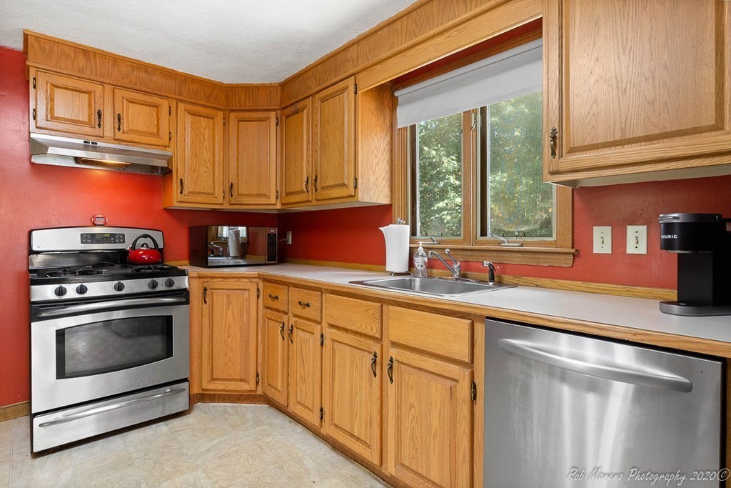 4 Sawmill Way Georgetown, MA 01833 - Photo 13 of 29 Gallery Image 13