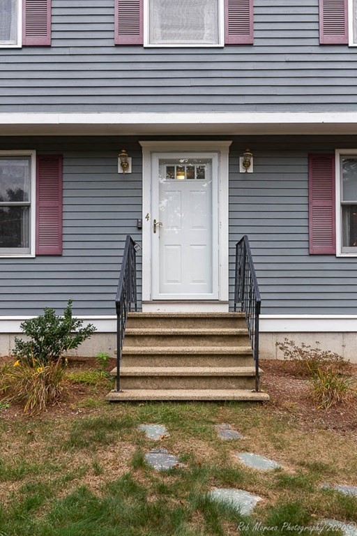4 Sawmill Way Georgetown, MA 01833 - Photo 2 of 29 Gallery Image 2