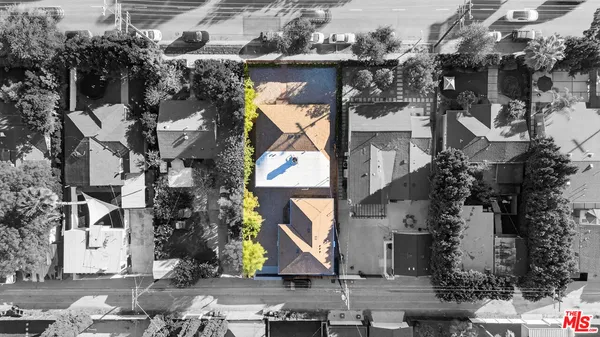 $4,100 | 17623 Burbank Boulevard, Encino, CA 91316