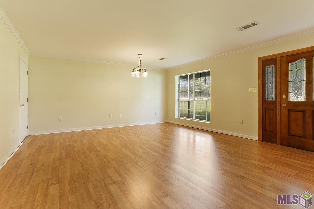 8859 Arnold Road Denham Springs, LA 70726 - Photo 4 of 16