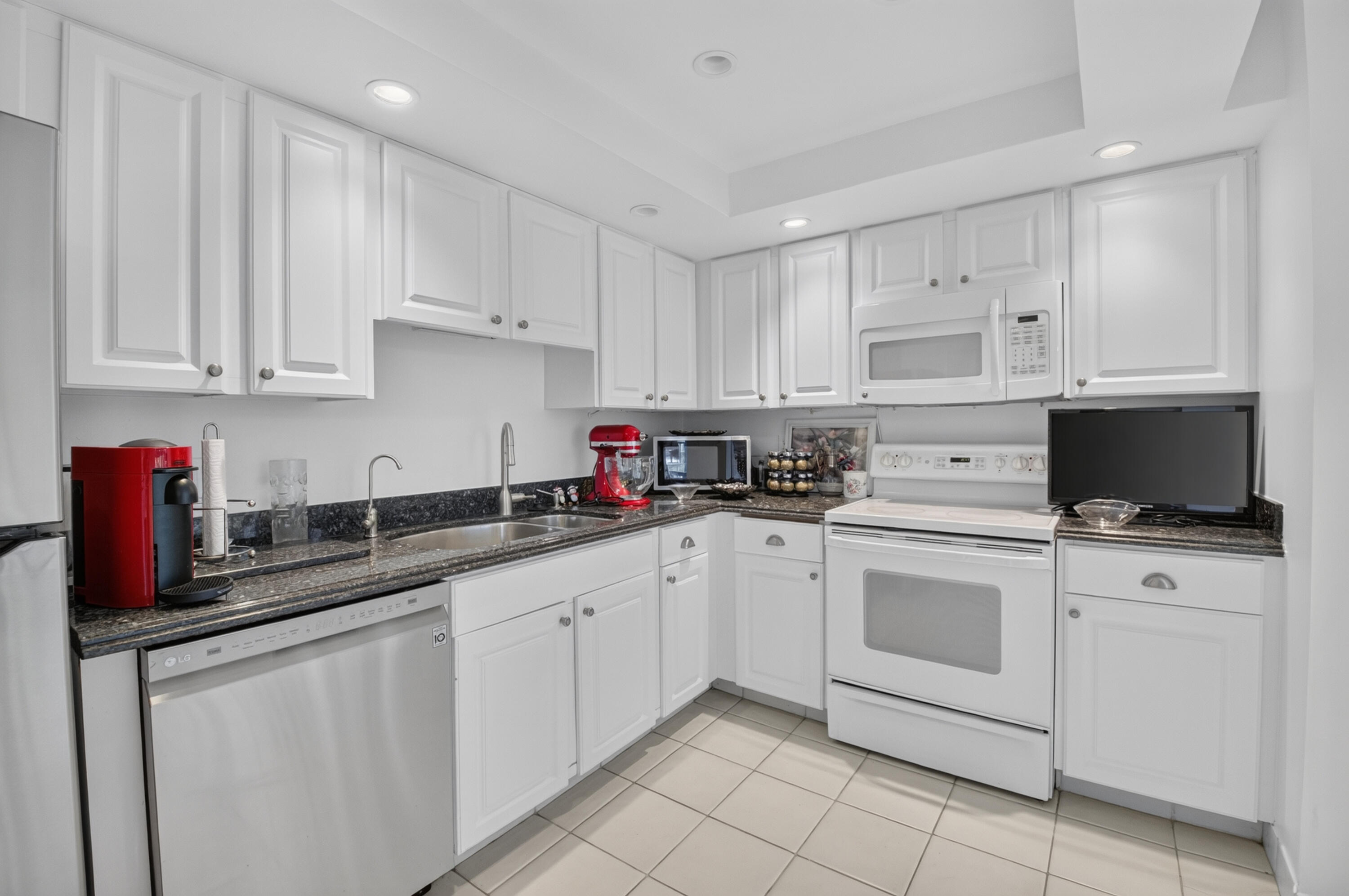 7847 Lakeside Boulevard, Unit 1024 Boca Raton, FL 33434 - Photo 18 of 80 DSC_1686