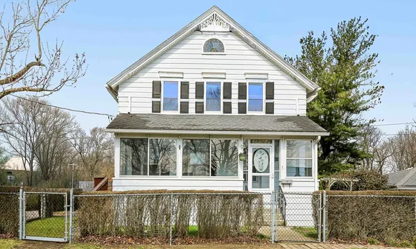 $468,000 | 1 Laselle Avenue, Worcester, MA 01605