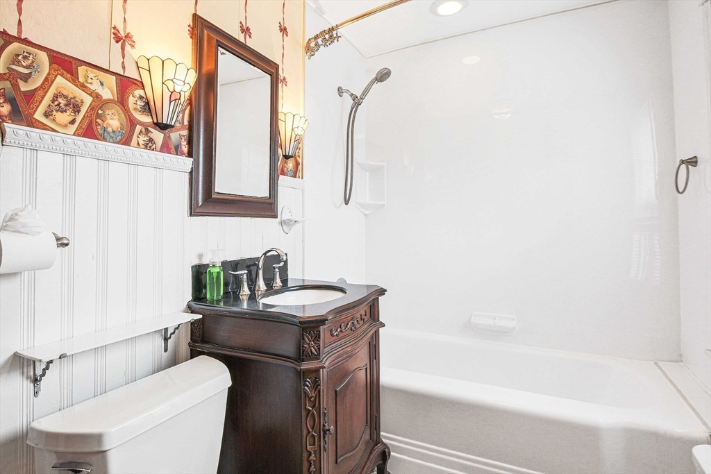 1 Laselle Avenue Worcester, MA 01605 - Photo 30 of 42