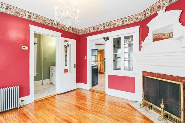 $450,000 | 1 Laselle Avenue, Worcester, MA 01605
