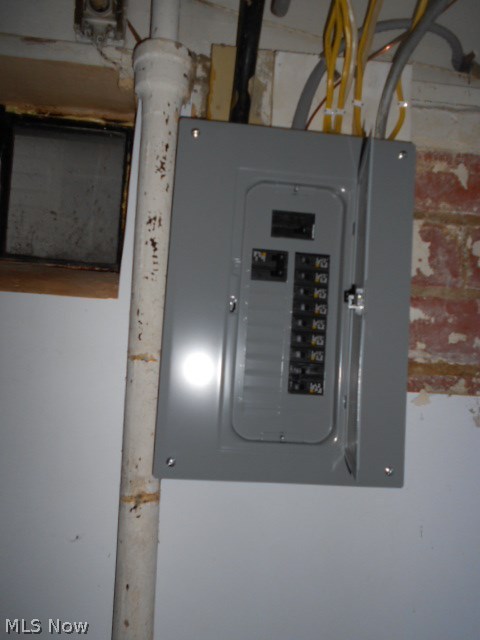 17609 Ingleside Road Cleveland, OH 44119 - Photo 23 of 24 Gallery Image 23