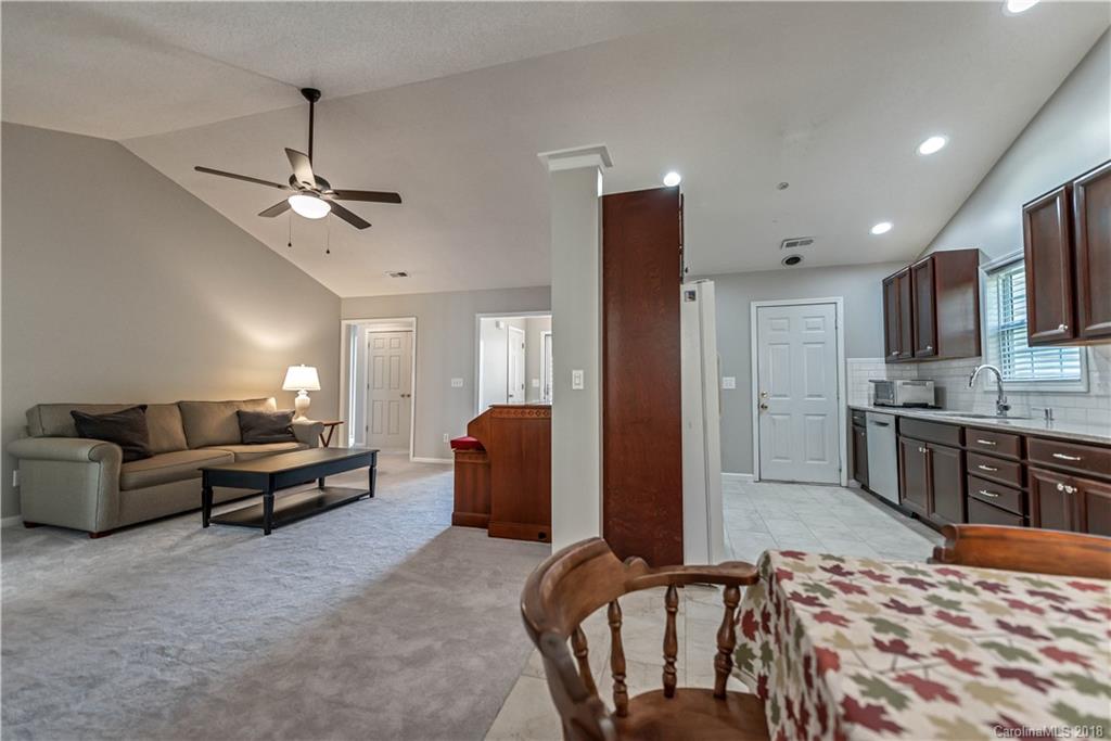 2475 Hawk Ridge Drive Gastonia, NC 28056 - Photo 9 of 25 Gallery Image 9