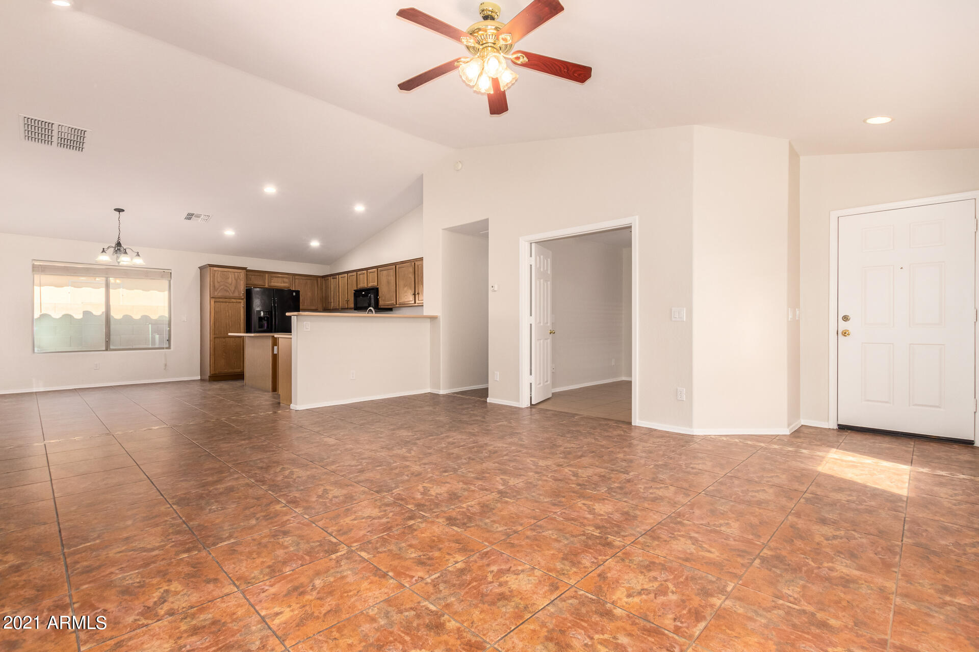 46027 West Tucker Road Maricopa, AZ 85139 - Photo 7 of 27 0005-05 - Tucker