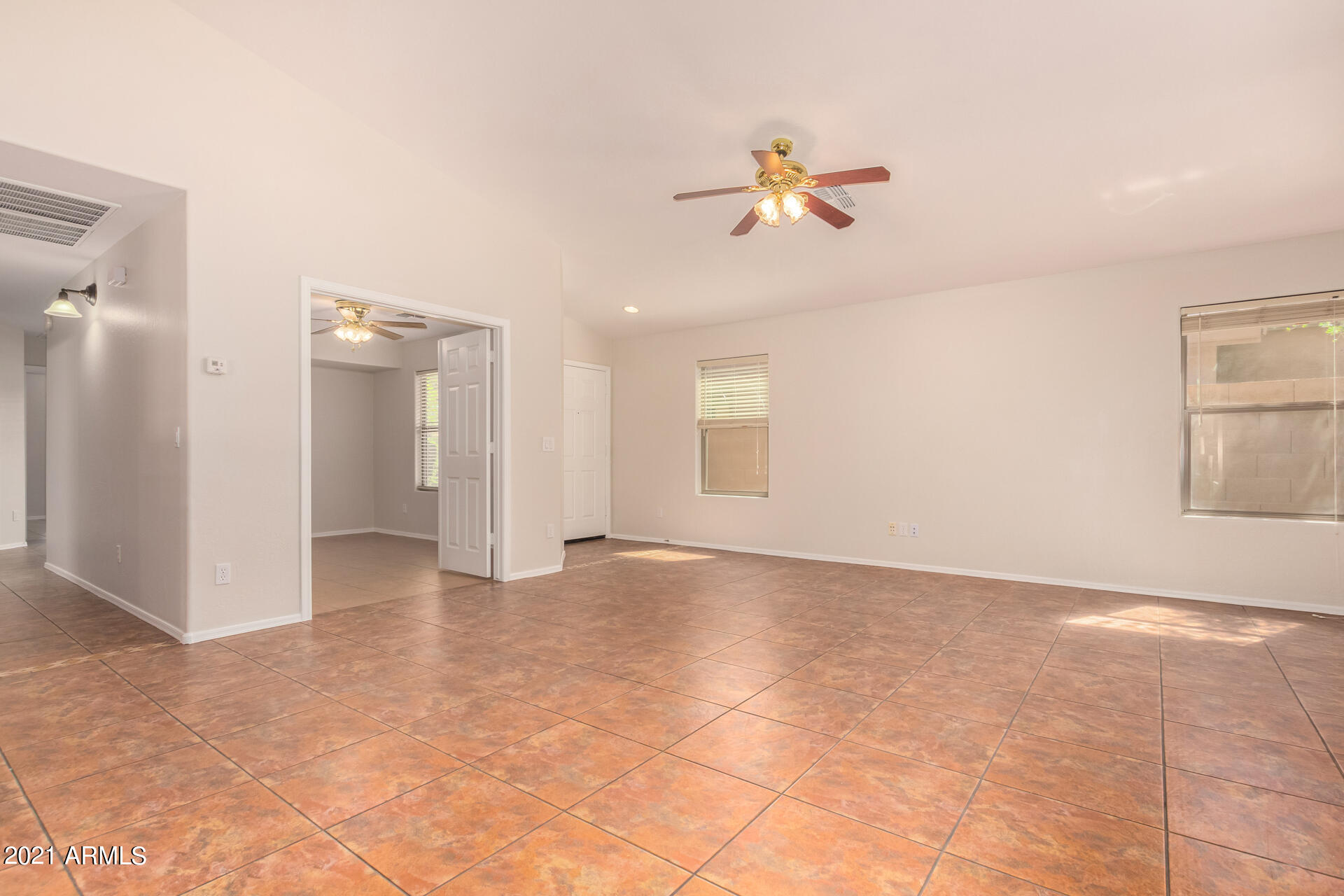 46027 West Tucker Road Maricopa, AZ 85139 - Photo 9 of 27 0007-06 - Tucker