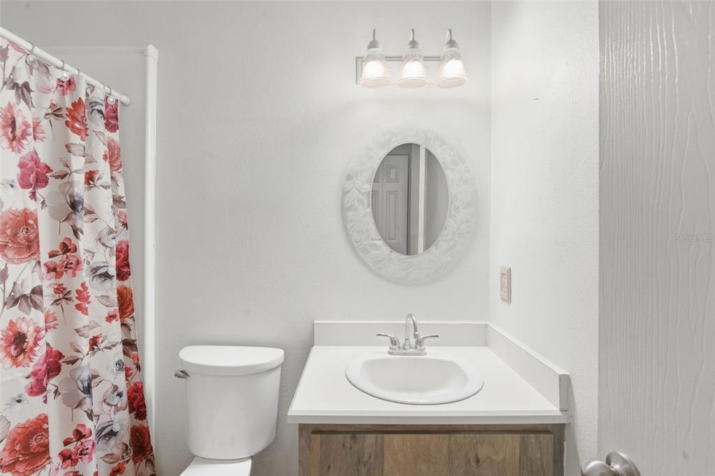 61 Floridana Road DeBary, FL 32713 - Photo 20 of 32