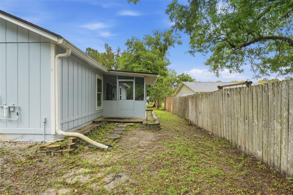 61 Floridana Road DeBary, FL 32713 - Photo 27 of 32