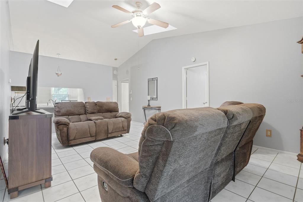 61 Floridana Road DeBary, FL 32713 - Photo 8 of 32