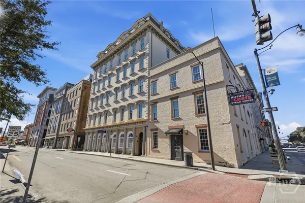 $825,000 | 5 Whitaker Street, Unit 203E, Savannah, GA 31401