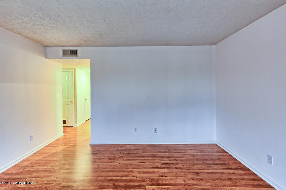 2300 Dundee Road, Unit 16 Louisville, KY 40205 - Photo 12 of 23 2300-DR16-7