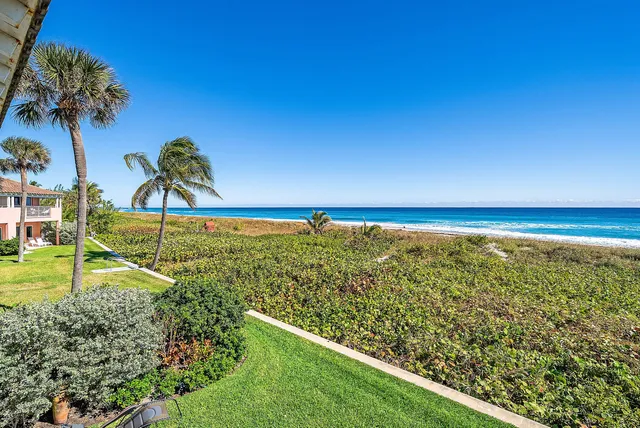 $3,075,000 | 2075 South Ocean Boulevard, Unit 4B, Delray Beach, FL 33483