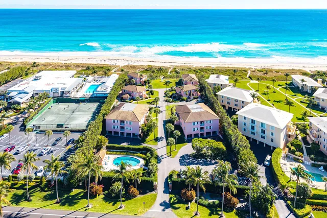 $3,075,000 | 2075 South Ocean Boulevard, Unit 4B, Delray Beach, FL 33483