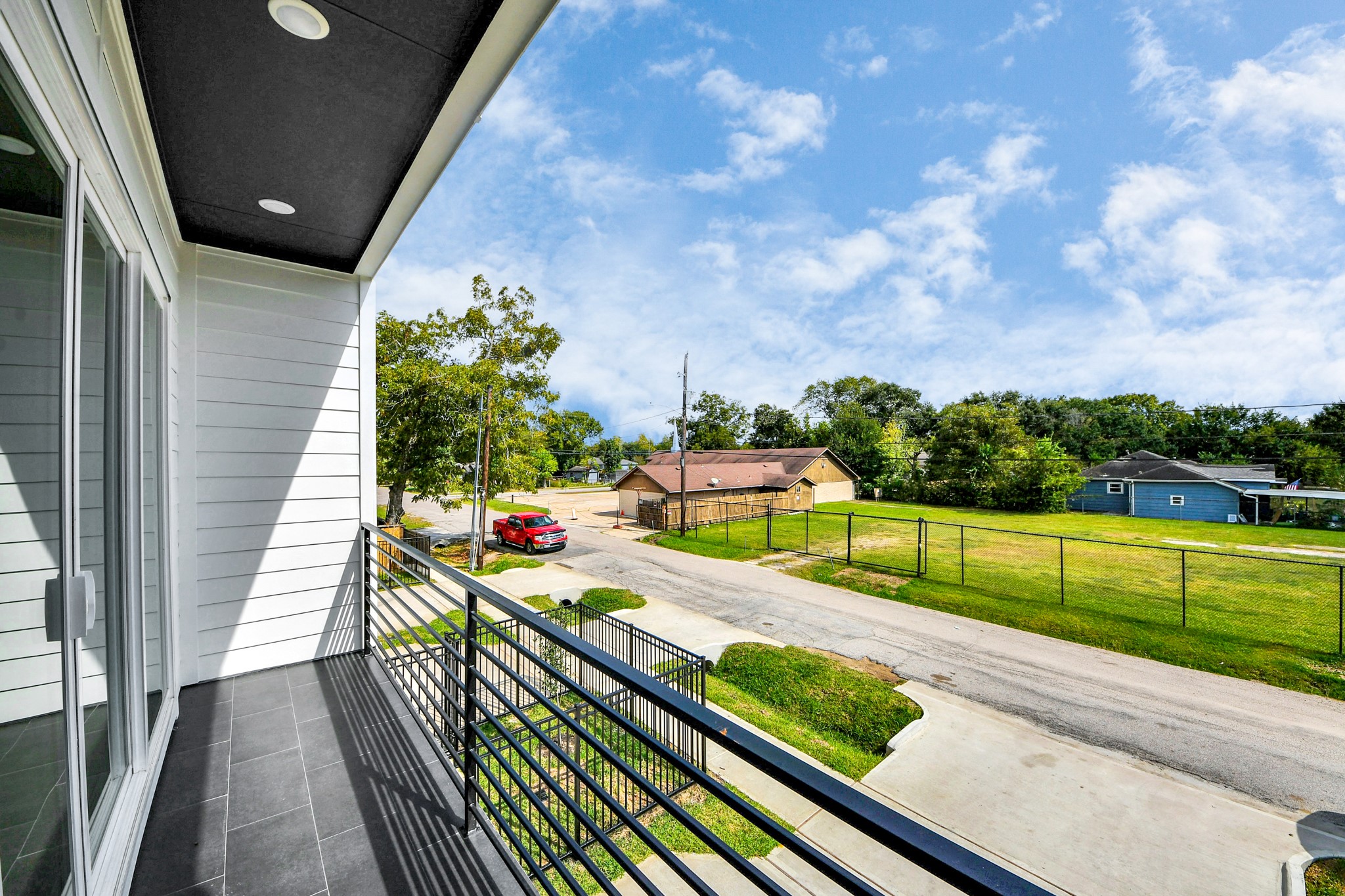 6949 Foster Street Houston, TX 77021 - Photo 20 of 40 a view of a swimming pool with a patio