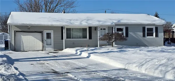 $220,000 | 23 Bobbie Drive, Gates, NY 14606