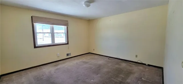 $185,900 | 23 Bobbie Drive, Gates, NY 14606