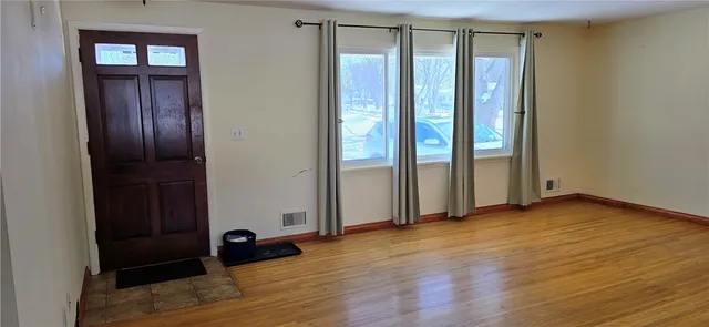 $185,900 | 23 Bobbie Drive, Gates, NY 14606