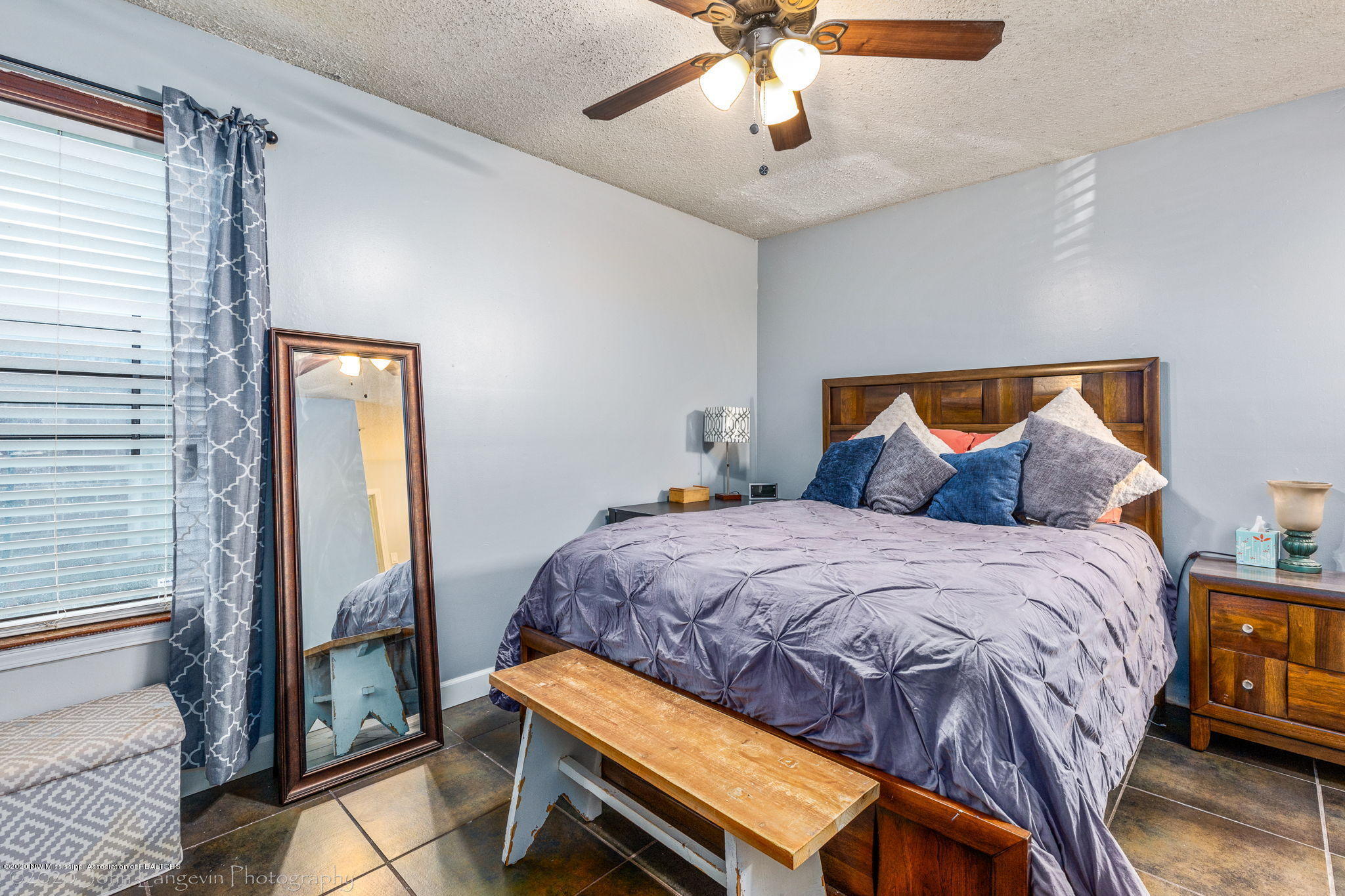 6435 Yorkshire Road Horn Lake, MS 38637 - Photo 14 of 20 Master Bedroom pic 1