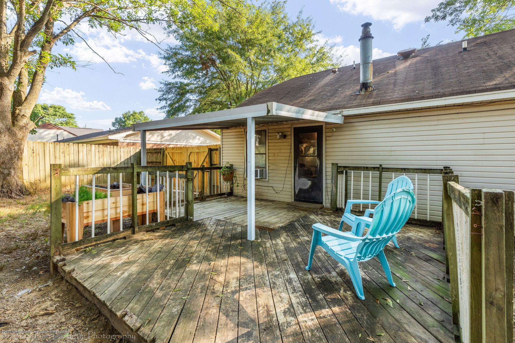 6435 Yorkshire Road Horn Lake, MS 38637 - Photo 18 of 20 Patio & Deck