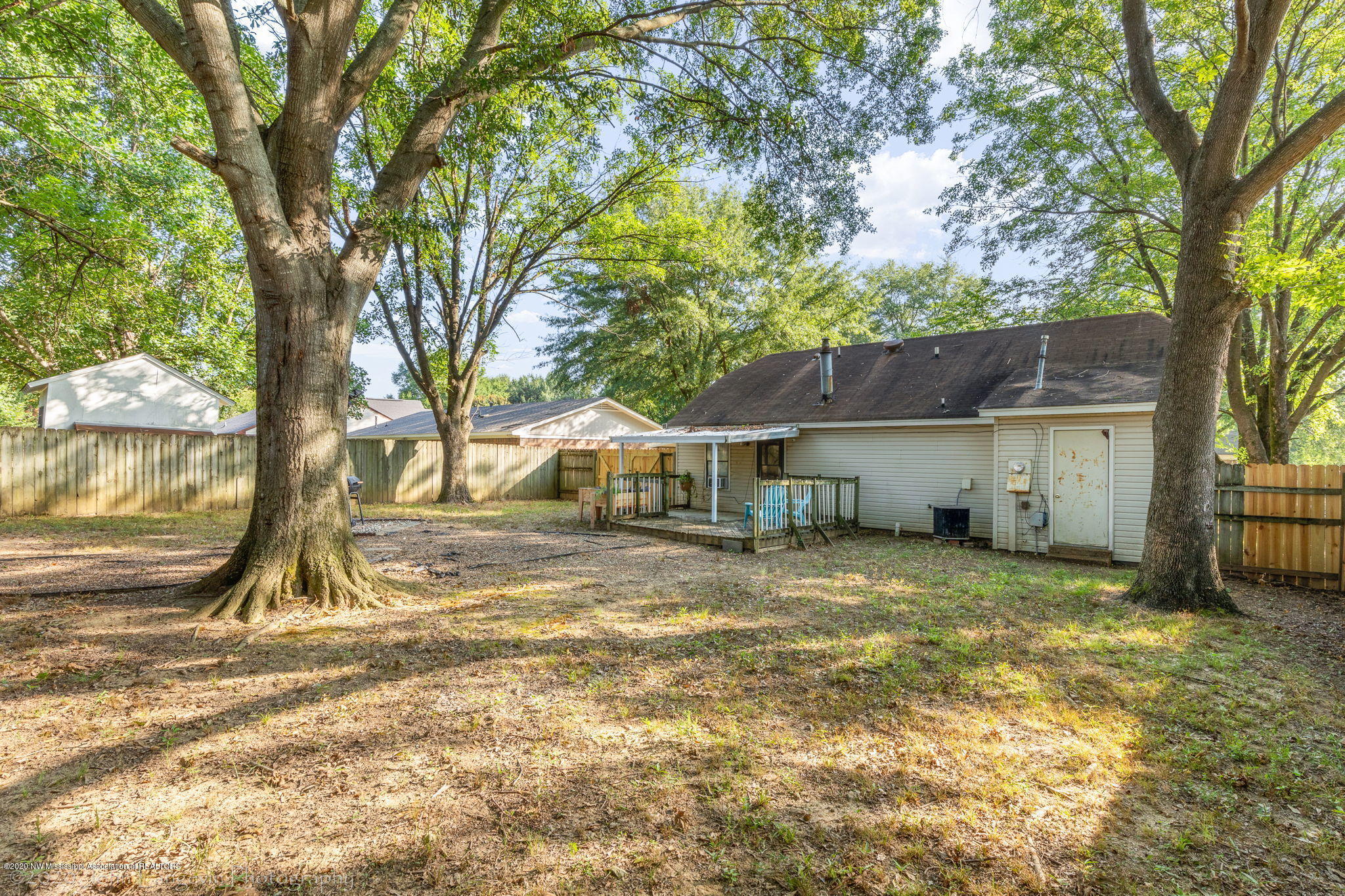 6435 Yorkshire Road Horn Lake, MS 38637 - Photo 20 of 20 Backyard pic 2
