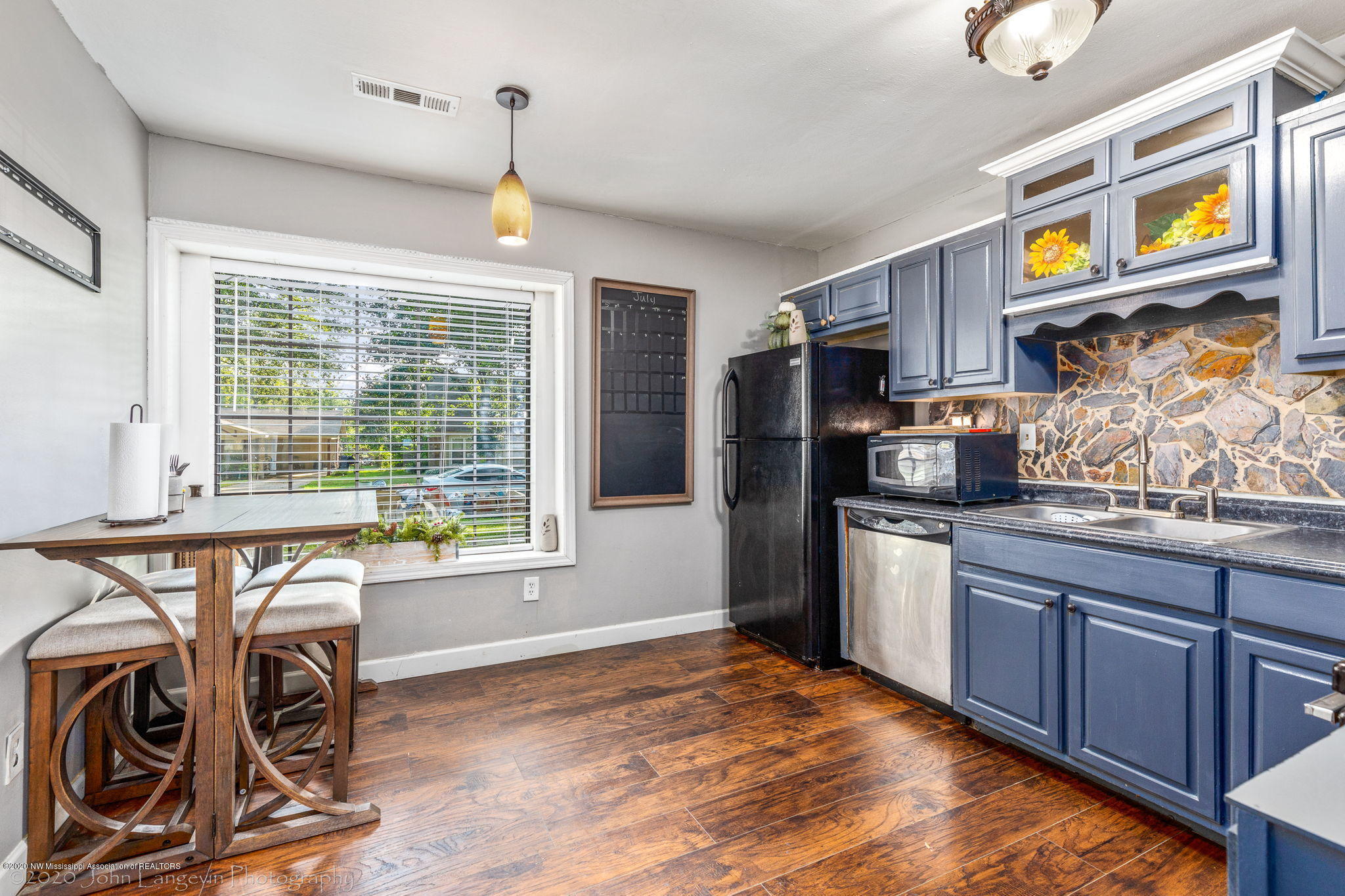 Kitchen pic 1
