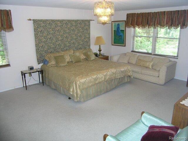245 Cloverly Road Grosse Pointe, MI 48236 - Photo 11 of 19 Master Bedroom.jpg