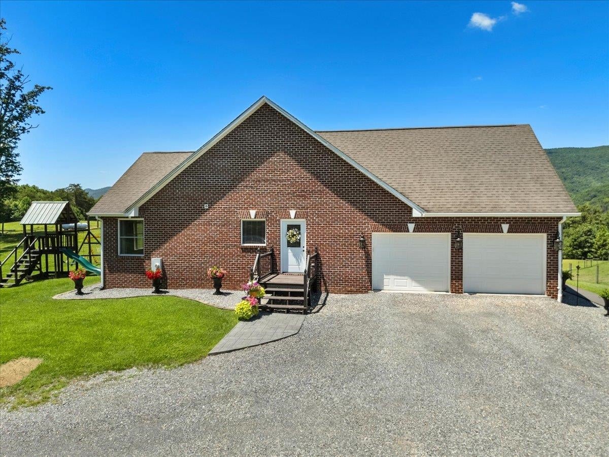 398 Penvir Road Narrows, VA 24124 - Photo 11 of 101 Gallery Image 11