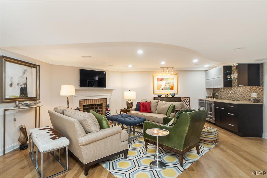 705 Dorset Road Allentown, PA 18104 - Photo 35 of 48 Gallery Image 35