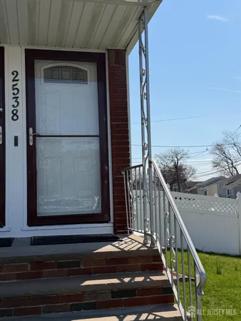 $3,500 | 2538 Spruce Street, Union, NJ 07083