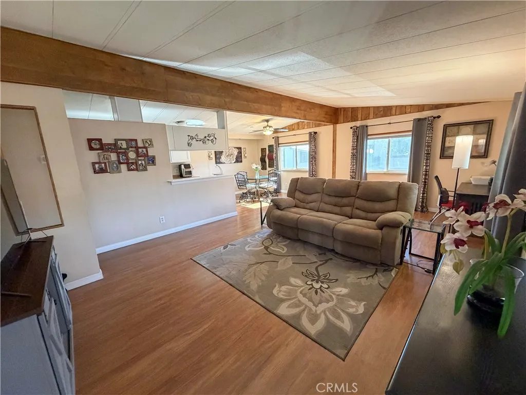 1550 Rimpau, Unit 138 Corona, CA 92881 - Photo 2 of 29 Living Room
