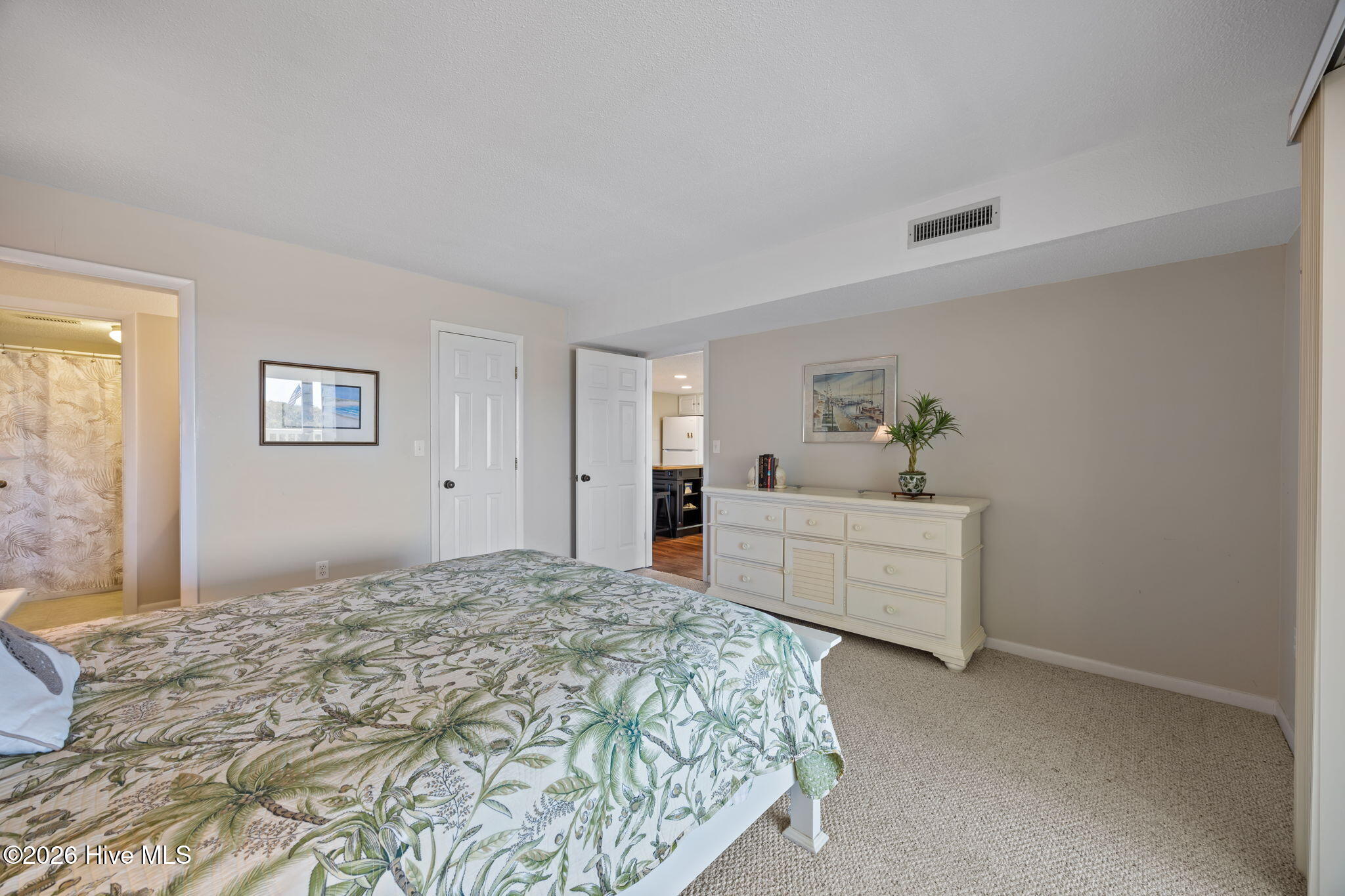 10300 Coast Guard Road, Unit 107E Emerald Isle, NC 28594 - Photo 21 of 51 44-web-or-mls-IMG_9628