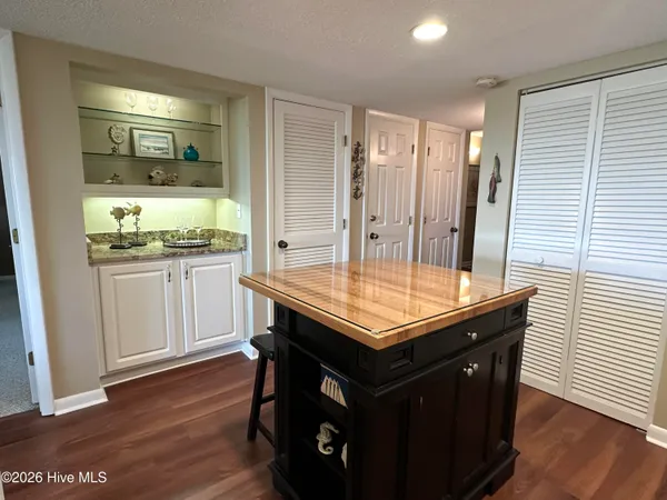 $625,000 | 10300 Coast Guard Road, Unit 107E, Emerald Isle, NC 28594