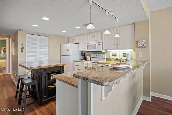 $625,000 | 10300 Coast Guard Road, Unit 107E, Emerald Isle, NC 28594