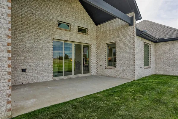 $624,900 | 7637 County Road 1052, Celeste, TX 75423