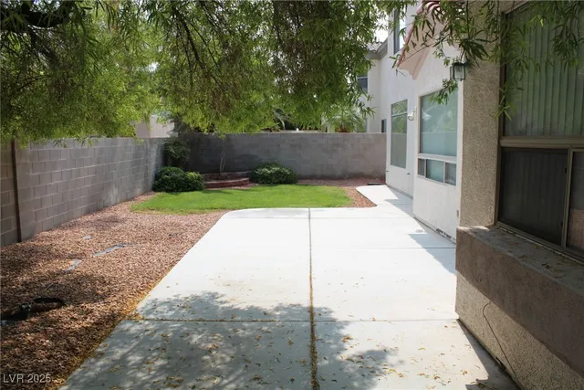 $3,298 | 64 Arcadian Shores Street, Las Vegas, NV 89148