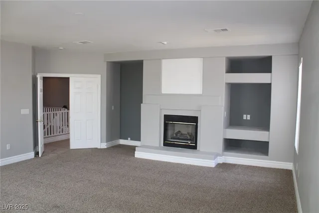 $3,298 | 64 Arcadian Shores Street, Las Vegas, NV 89148