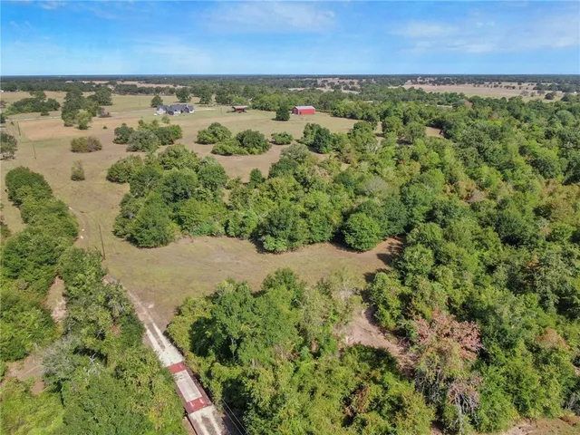 $220,000 | 112 County Road 112, Iola, TX 77861