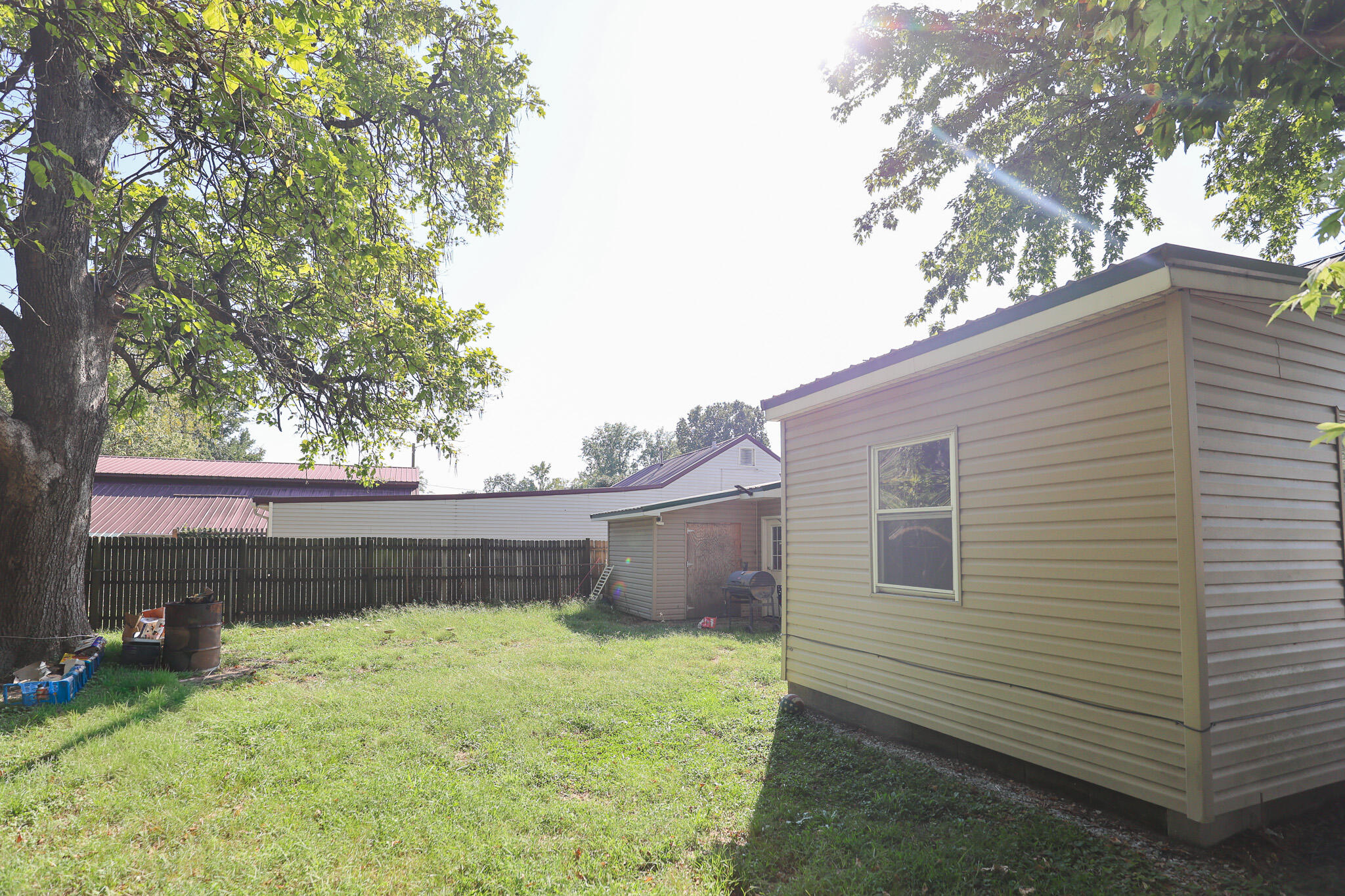 214 Oaks Road Paducah, KY 42003 - Photo 20 of 21 Back Exterior